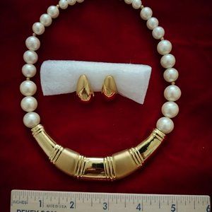 RARE Vintage 1980s Vendome Pearl Gold Bib Necklace with Earrings Set